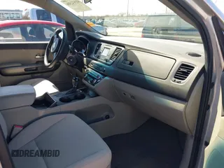 2016 Kia Sedona LX with VIN KNDMB5C12G6157582, listed as a IAAI auction lot 41932306 with 106,061 mi miles. Bid and sale history available at carsss.com. Image 5.