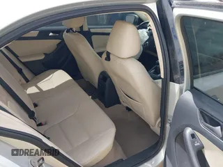 2011 Volkswagen Jetta SE с VIN 3VWBZ7AJ5BM396034, выставлен на аукционе IAAI как лот 42224986 с пробегом 208 344 миль миль и . История ставок и продаж доступна на DreamBid. Изображение 8.