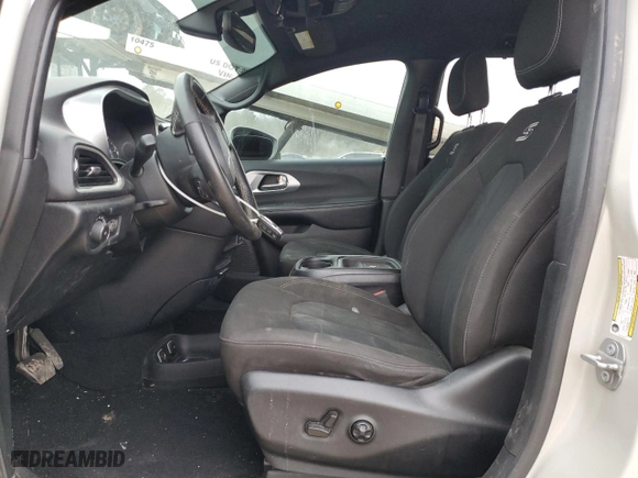 2020 Chrysler Pacifica Touring with VIN 2C4RC1FG4LR236024, listed as a Copart auction lot 47575535 with 164,637 mi miles and Salvage Title. Bid and sale history available at carsss.com. Image 7.