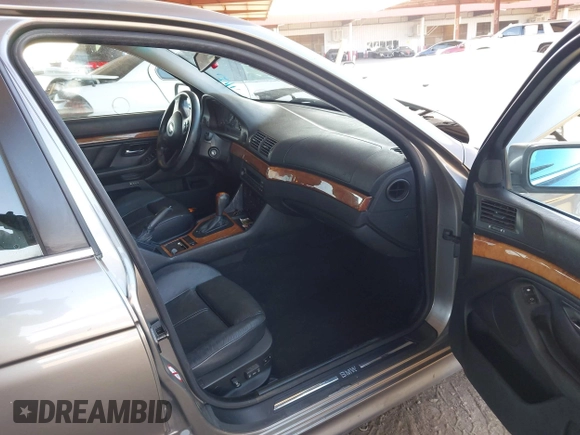 2002 BMW 5 Series 525iA with VIN WBADT43442GY95336, listed as a IAAI auction lot 42068577 with 1 mi miles. Bid and sale history available at carsss.com. Image 5.