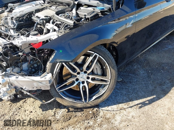 2019 Mercedes-Benz E 53 AMG with VIN WDDZF6BB0KA491129, listed as a IAAI auction lot 42112391 with 52,682 mi miles and . Bid and sale history available at DreamBid. Image 17.