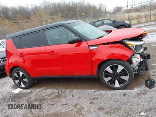 2018 Kia Soul + with VIN KNDJP3A53J7539782, listed as a IAAI auction lot 41743823 with 68,640 mi miles. Bid and sale history available at carsss.com. Image 14.