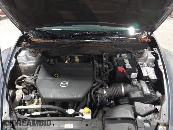 2011 Mazda Mazda6 i Sport with VIN 1YVHZ8BH8B5M04660, listed as a IAAI auction lot 41197819 with 195,178 mi miles. Bid and sale history available at carsss.com. Image 10.
