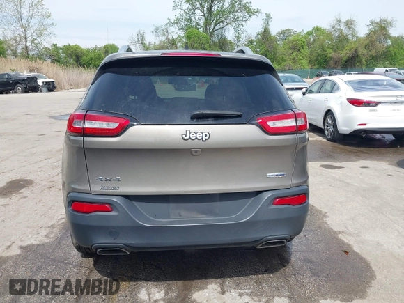 2016 Jeep Cherokee Latitude with VIN 1C4PJMCS6GW242153, listed as a IAAI auction lot 42107782 with 90,562 mi miles and . Bid and sale history available at carsss.com. Image 17.