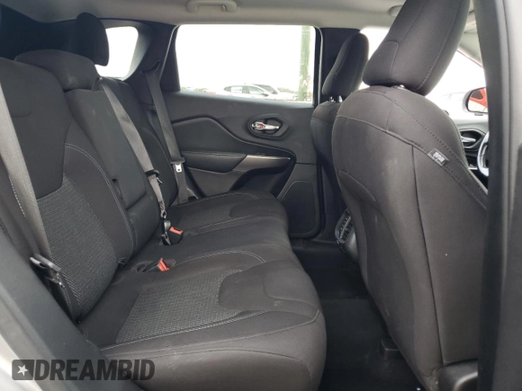 2019 Jeep Cherokee Latitude с VIN 1C4PJMCBXKD489213, выставлен на аукционе Copart как лот 62605505 с пробегом 136 032 миль миль и Списание • Salvage title. История ставок и продаж доступна на DreamBid. Изображение 11.