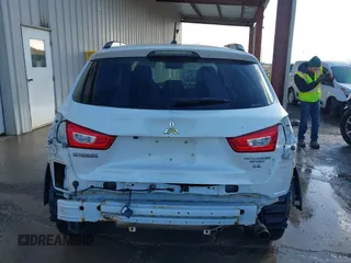 2015 Mitsubishi Outlander Sport 2.4 GT with VIN 4A4AR4AWXFE033631, listed as a IAAI auction lot 41830291 with 115,920 mi miles. Bid and sale history available at carsss.com. Image 17.