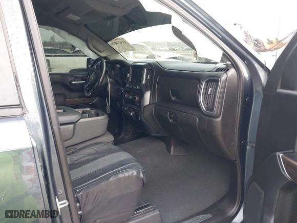 2019 Chevrolet Silverado 1500 LT with VIN 1GCPWCED3KZ146322, listed as a IAAI auction lot 41434070 with 135,233 mi miles. Bid and sale history available at carsss.com. Image 5.