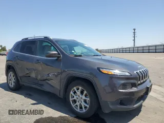 2016 Jeep Cherokee 75th Anniversary с VIN 1C4PJLCS1GW217512, выставлен на аукционе Copart как лот 60060525 с пробегом 111 864 миль миль и Списание • Salvage title. История ставок и продаж доступна на DreamBid. Изображение 4.
