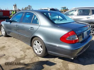 2008 Mercedes-Benz E-Class Luxury 3.5L with VIN WDBUF56X48B332250, listed as a IAAI auction lot 41824221 with 108,956 mi miles. Bid and sale history available at carsss.com. Image 3.