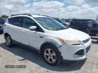 2013 Ford Escape SE with VIN 1FMCU0GX0DUC79223, listed as a IAAI auction lot 42077240 with 158,141 mi miles and . Bid and sale history available at DreamBid. Image 1.