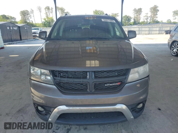 2019 Dodge Journey Crossroad z VIN 3C4PDCGG8KT717064, wystawiony jako Copart lot #55677305 z przebiegiem 115 493 mil mil oraz Szkoda całkowita • Salvage title. Historia ofert i sprzedaży dostępna na DreamBid. Obrazek 5.