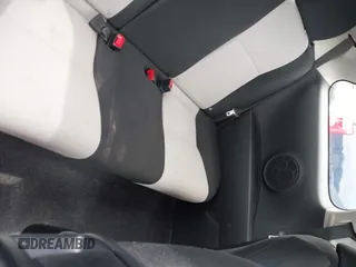2013 Toyota Yaris L с VIN JTDJTUD34DD569410, выставлен на аукционе IAAI как лот 42469543 с пробегом 179 992 миль миль и . История ставок и продаж доступна на DreamBid. Изображение 8.