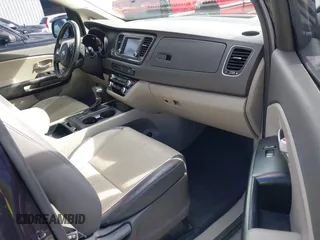 2018 Kia Sedona LX with VIN KNDMB5C14J6388894, listed as a IAAI auction lot 41808847 with 82,468 mi miles. Bid and sale history available at carsss.com. Image 5.