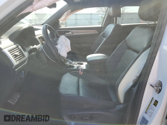 2021 Volkswagen Atlas SE with VIN 1V2RE2CAXMC209810, listed as a Copart auction lot 48430845 with 72,215 mi miles and Non repairable. Bid and sale history available at DreamBid. Image 7.