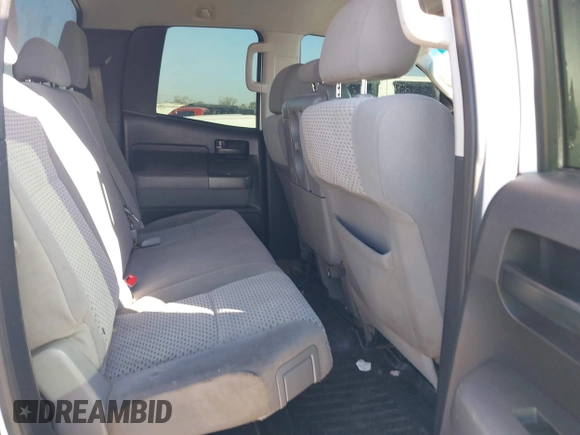 2013 Toyota Tundra z VIN 5TFRM5F14DX061244, wystawiony jako IAAI lot #41565473 z przebiegiem 253 238 mil mil oraz . Historia ofert i sprzedaży dostępna na DreamBid. Obrazek 8.