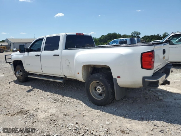 2016 Chevrolet Silverado 3500HD Work Truck with VIN 1GC4KYC86GF141433, listed as a Copart auction lot 62544704 with 201,155 mi miles and Clean Title. Bid and sale history available at carsss.com. Image 2.