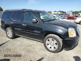 2007 GMC Yukon Denali z VIN 1GKFK63877J235917, wystawiony jako Copart lot #57445735 z przebiegiem 253 961 mil mil oraz Czysty tytuł • Clean title. Historia ofert i sprzedaży dostępna na DreamBid. Obrazek 4.