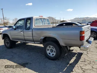 1994 Toyota Pickup DLX с VIN JT4VN13DXR5146983, выставлен на аукционе Copart как лот 47666965 с пробегом 121 614 миль миль и Списание • Salvage title. История ставок и продаж доступна на DreamBid. Изображение 2.