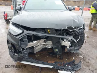 2021 Audi Q5 Prestige z VIN WA1CAAFY3M2096367, wystawiony jako IAAI lot #41724952 z przebiegiem 39 097 mil mil oraz . Historia ofert i sprzedaży dostępna na DreamBid. Obrazek 6.