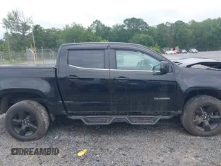 2016 Chevrolet Colorado 4WD LT с VIN 1GCGTCE30G1139981, выставлен на аукционе IAAI как лот 42501582 с пробегом 56 517 миль миль и . История ставок и продаж доступна на DreamBid. Изображение 13.