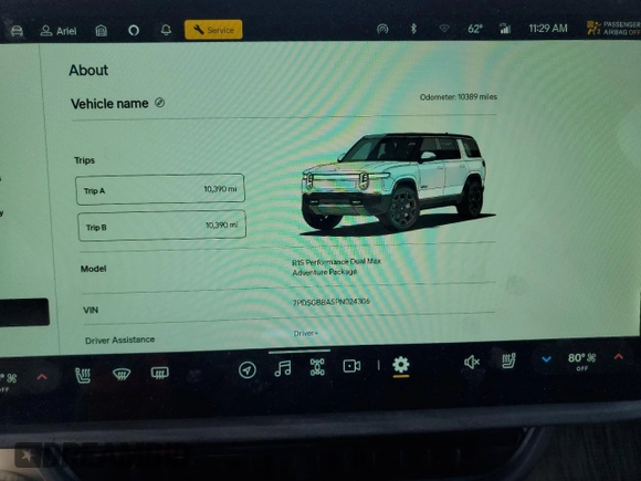 2023 Rivian R1S Adventure z VIN 7PDSGBBA5PN024306, wystawiony jako Copart lot #53980375 z przebiegiem 10 389 mil mil oraz Szkoda całkowita • Salvage title. Historia ofert i sprzedaży dostępna na DreamBid. Obrazek 9.
