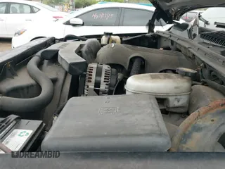 2003 Chevrolet Tahoe LT z VIN 1GNEK13Z43J145919, wystawiony jako IAAI lot #42386094 z przebiegiem 240 118 mil mil oraz . Historia ofert i sprzedaży dostępna na DreamBid. Obrazek 12.