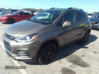 2022 Chevrolet Trax LT with VIN KL7CJPSM3NB542396, listed as a IAAI auction lot 41925530 with 7,014 mi miles and . Bid and sale history available at DreamBid. Image 2.