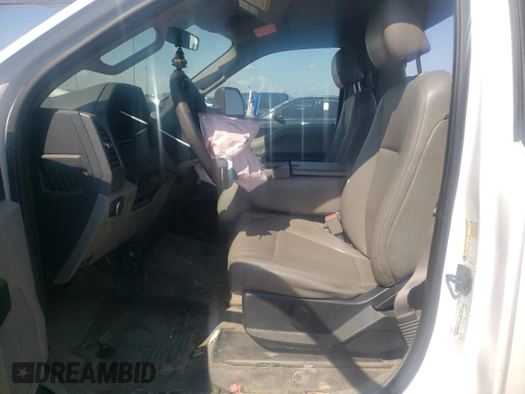 2017 Ford F-250 XL with VIN 1FTBF2A64HEB78868, listed as a Copart auction lot 72044544 with 148,215 mi miles and Salvage title. Bid and sale history available at DreamBid. Image 7.