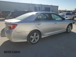 2013 Toyota Camry L with VIN 4T1BF1FK4DU652331, listed as a Copart auction lot 47717455 with 200,691 mi miles and Salvage Title. Bid and sale history available at carsss.com. Image 3.