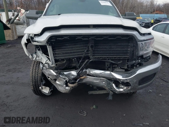 2022 Ram 2500 Tradesman with VIN 3C6UR5CJ2NG441695, listed as a IAAI auction lot 41660235 with 2,630 mi miles. Bid and sale history available at carsss.com. Image 6.