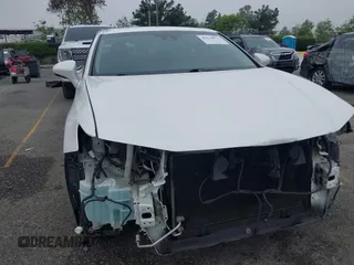 2016 Lexus ES 330 z VIN 58ABK1GG0GU024995, wystawiony jako IAAI lot #42174973 z przebiegiem 80 131 mil mil oraz . Historia ofert i sprzedaży dostępna na DreamBid. Obrazek 6.