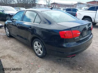 2014 Volkswagen Jetta Sedan TDI with VIN 3VWLL7AJ6EM365286, listed as a IAAI auction lot 41667398 with 135,369 mi miles. Bid and sale history available at carsss.com. Image 3.