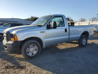 2006 Ford Super Duty F-250 XL with VIN 1FTNF20576EA55293, listed as a Copart auction lot 42464595 with 47,015 mi miles and Clean Title. Bid and sale history available at carsss.com. Image 1.