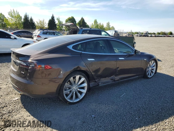 2013 Tesla Model S Performance z VIN 5YJSA1CP1DFP20208, wystawiony jako Copart lot #56066035 z przebiegiem 71 513 mil mil oraz Szkoda całkowita • Salvage title. Historia ofert i sprzedaży dostępna na DreamBid. Obrazek 3.