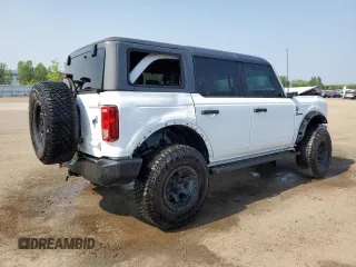 2024 Ford Bronco Big Bend z VIN 1FMDE7BH7RLA34989, wystawiony jako Copart lot #56479135 z przebiegiem 16 320 mil mil oraz Czysty tytuł • Clean title. Historia ofert i sprzedaży dostępna na DreamBid. Obrazek 3.