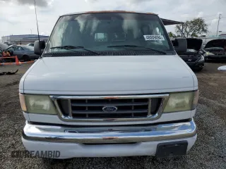 2003 Ford Econoline Passenger XL z VIN 1FBSS31L43HA01742, wystawiony jako Copart lot #48009694 z przebiegiem 150 430 mil mil oraz Szkoda całkowita • Salvage title. Historia ofert i sprzedaży dostępna na DreamBid. Obrazek 5.