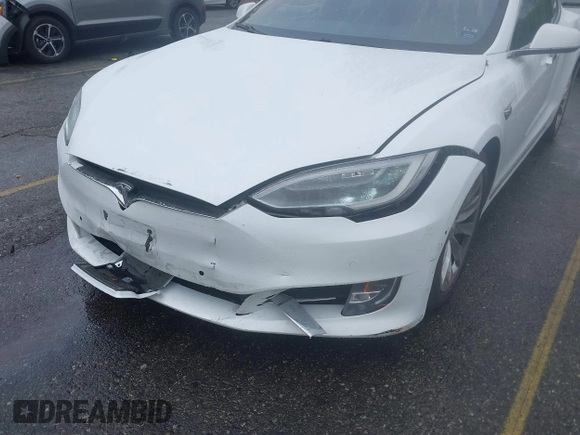2018 Tesla Model S 75D with VIN 5YJSA1E24JF275038, listed as a IAAI auction lot 41916984 with 116,352 mi miles and . Bid and sale history available at DreamBid. Image 6.
