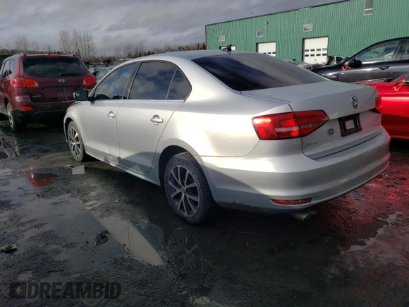 2015 Volkswagen Jetta SE z VIN 3VWD07AJ5FM209898, wystawiony jako Copart lot #49032185 z przebiegiem 173 697 mil mil oraz Szkoda całkowita • Salvage title. Historia ofert i sprzedaży dostępna na DreamBid. Obrazek 2.