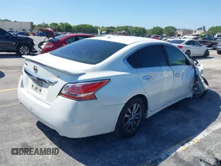 2015 Nissan Altima S z VIN 1N4AL3AP8FC212909, wystawiony jako IAAI lot #41740922 z przebiegiem 167 153 mil mil oraz . Historia ofert i sprzedaży dostępna na DreamBid. Obrazek 4.