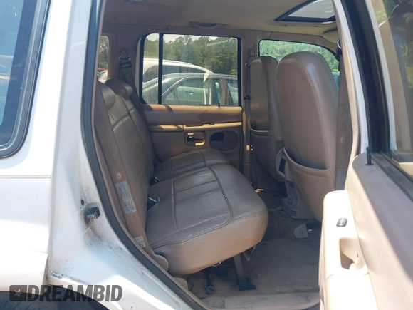1997 Ford Explorer XLT z VIN 1FMDU35PXVZA53669, wystawiony jako IAAI lot #42253791 z przebiegiem 186 521 mil mil oraz . Historia ofert i sprzedaży dostępna na DreamBid. Obrazek 8.