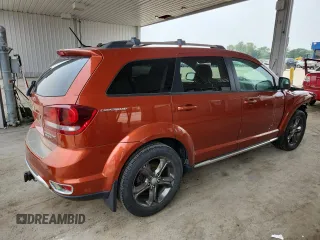 2014 Dodge Journey Crossroad with VIN 3C4PDCGG5ET264901, listed as a Copart auction lot 60807825 with 103,285 mi miles and Salvage title. Bid and sale history available at DreamBid. Image 3.
