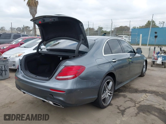 2018 Mercedes-Benz E 300 with VIN WDDZF4JBXJA477047, listed as a IAAI auction lot 42075763 with 62,843 mi miles and . Bid and sale history available at DreamBid. Image 4.