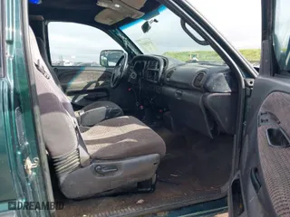 2001 Dodge Ram 2500 with VIN 3B7KF23641G710051, listed as a IAAI auction lot 41818228 with 336,679 mi miles. Bid and sale history available at carsss.com. Image 5.