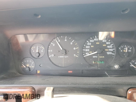 1998 Jeep Grand Cherokee Laredo with VIN 1J4GZ58S6WC319444, listed as a Copart auction lot 53147665 with 217,068 mi miles and Salvage Title. Bid and sale history available at carsss.com. Image 9.