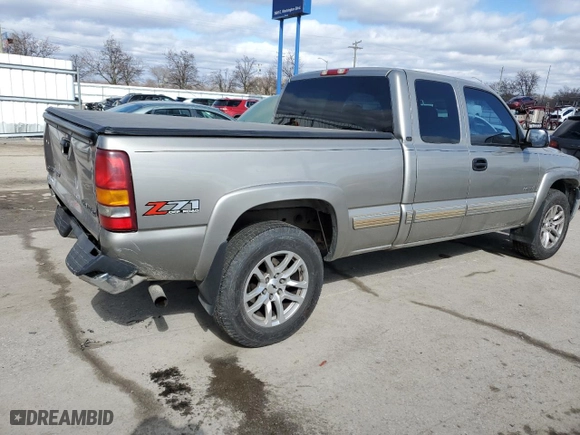 2002 Chevrolet Silverado 1500 LT with VIN 2GCEK19T521213004, listed as a Copart auction lot 48011335 with 98,800 mi miles and Clean Title. Bid and sale history available at carsss.com. Image 3.