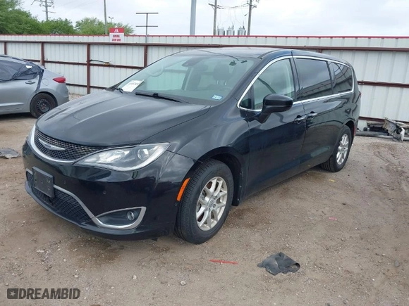 2020 Chrysler Pacifica Touring with VIN 2C4RC1FG0LR185346, listed as a IAAI auction lot 41957852 with 120,316 mi miles. Bid and sale history available at carsss.com. Image 2.