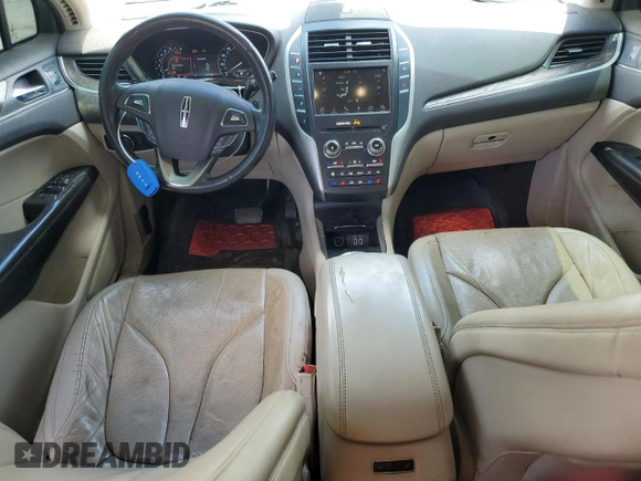 2019 Lincoln MKC Reserve with VIN 5LMCJ3C97KUL26887, listed as a Copart auction lot 59586425 with 151,846 mi miles and Salvage title. Bid and sale history available at DreamBid. Image 8.