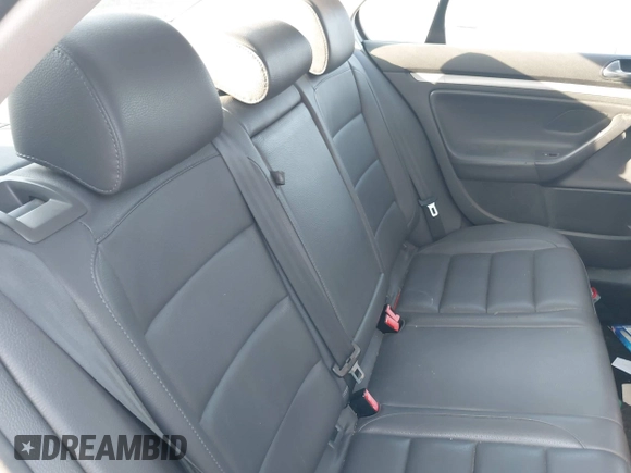 2008 Volkswagen Jetta SE with VIN 3VWRM71K48M187611, listed as a IAAI auction lot 42467928 with 170,931 mi miles and . Bid and sale history available at DreamBid. Image 8.
