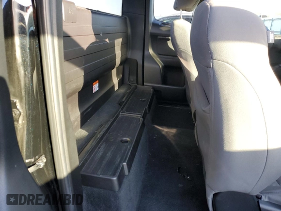 2022 Toyota Tacoma SR with VIN 3TYSX5EN7NT013407, listed as a Copart auction lot 49628015 with 28,900 mi miles and Salvage title. Bid and sale history available at DreamBid. Image 10.
