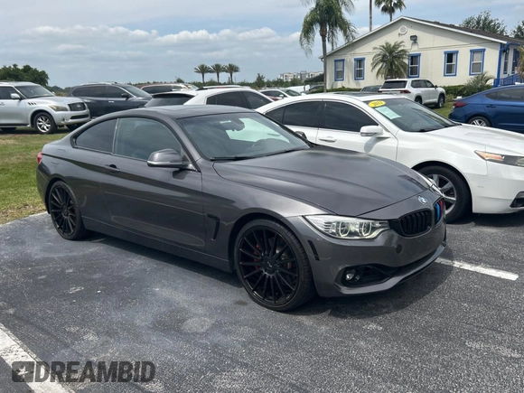 2014 BMW 4 Series 435i xDrive z VIN WBA3R5C59EK186198, wystawiony jako Copart lot #54361555 z przebiegiem 103 175 mil mil oraz Czysty tytuł • Clean title. Historia ofert i sprzedaży dostępna na DreamBid. Obrazek 1.